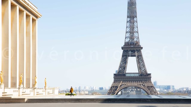 C19, Paris Surreal -  all contents © veronique fel