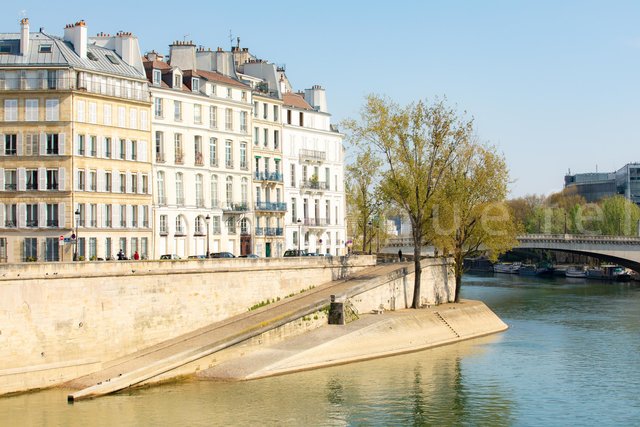 C19, Paris Surreal - all contents © veronique fel