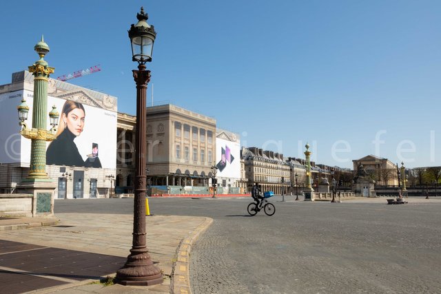 C19, Paris Surreal - all contents © veronique fel