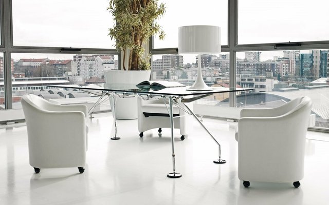 nomos_table_6(0)_1321208251.jpg