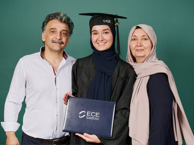 ECE_PHOTOCALL_0390.jpg