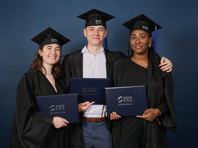 ESCE_PHOTOCALL_0400.jpg