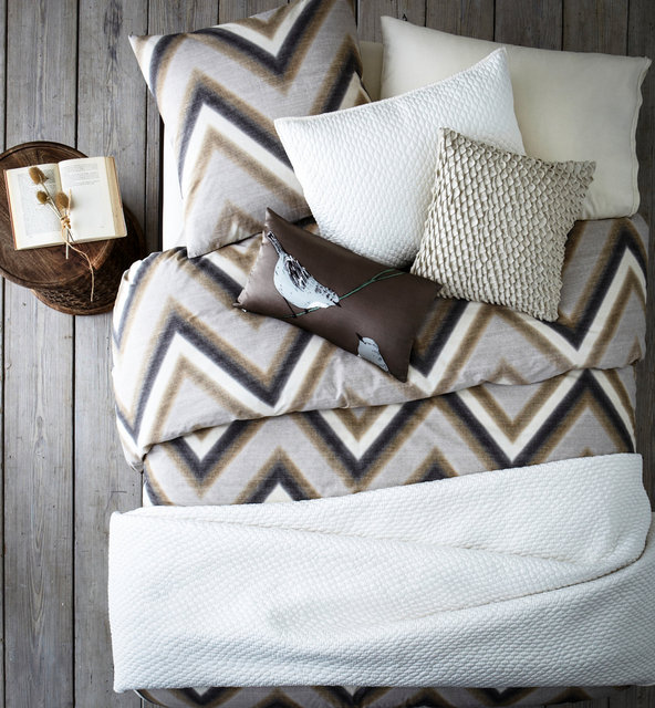 0041_Layeredbed3.ecom.med.HERO copy.jpg