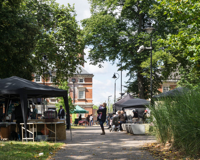 Tottenham Green. Adams and Sutherland Architects