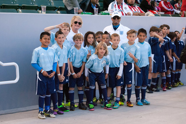 Chivas vs FC Dallas Halftime Game