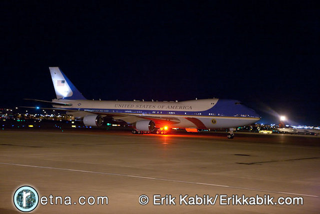 2_18_10_B_barack_arrives_kabik-23-13.jpg