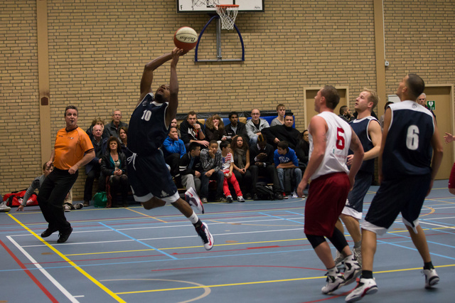 Lokomotief heren 1 - HBV The Jumpers heren 1-10.jpg