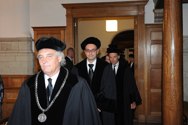 Oratie Stefaan van den Bogaert, Leiden