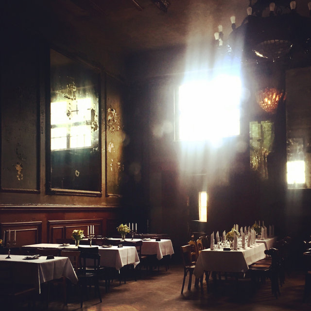 Prints till salu- Berlin