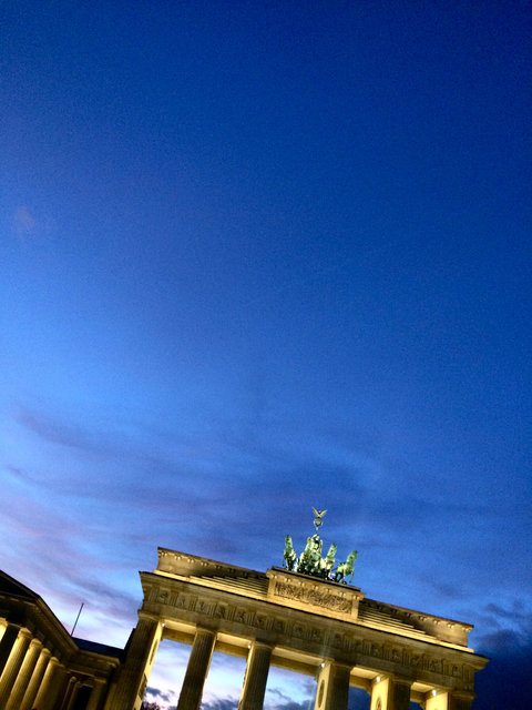 Prints till salu- Berlin