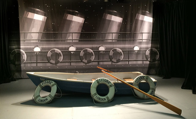 'A Night At Sea" Set.