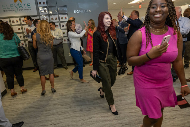 22Sonesta-ELEVATE Graduation_09.jpg