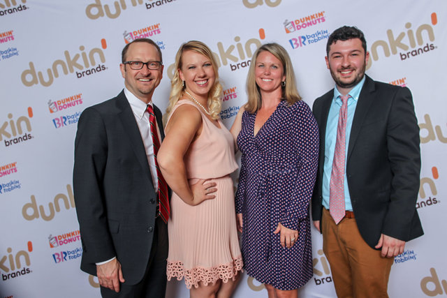 Dunkin17-FranchiseeAwards_450.jpg