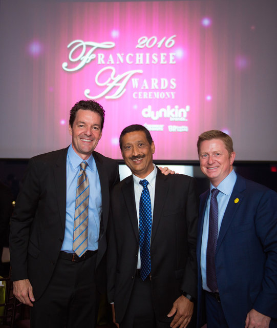 Dunkin17-FranchiseeAwards_400.jpg
