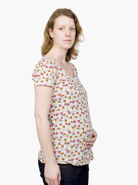 Elle Fallon 12:53:30 - 17:03:2010