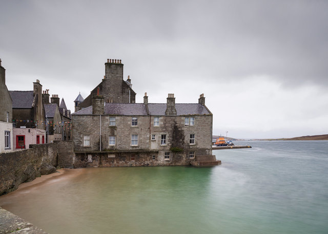 Queens Hotel and Bain's Beach