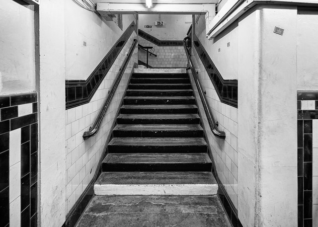 Aldwych Underground Station