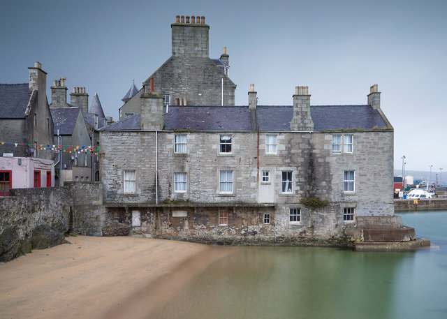 Queens Hotel and Bain's Beach