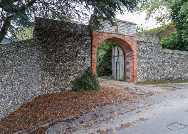 Entry gate, Blakeney