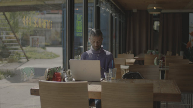 Still 2025-03-11 102126_1.221.2.tif