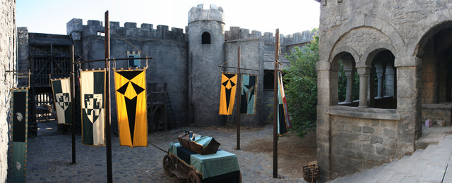 courtyard1(small).jpg