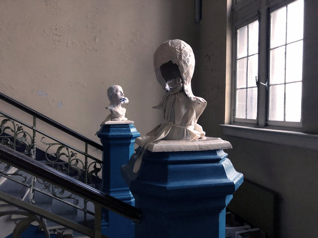 2busts.jpg