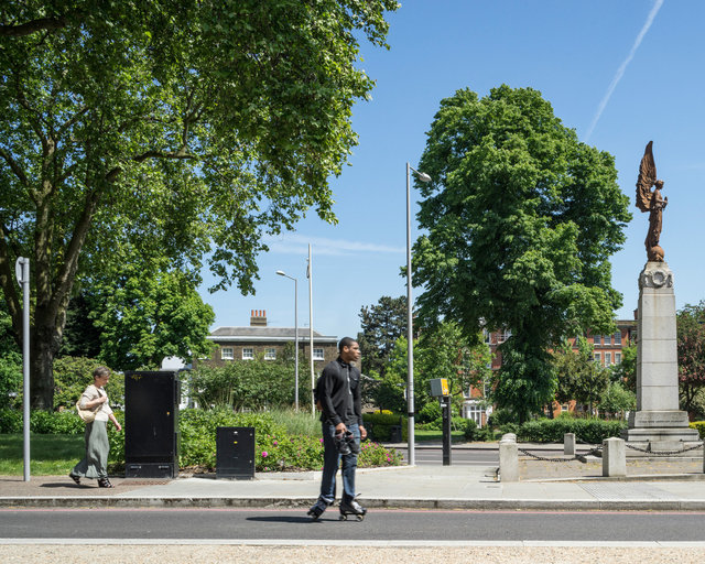 Tottenham Green. Adams and Sutherland Architects