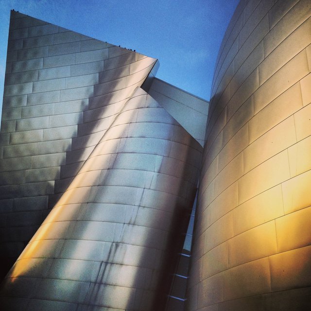 WALT DISNEY CONCERT HALL - GOLD 16