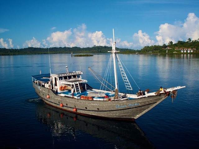 Laut India taxiando