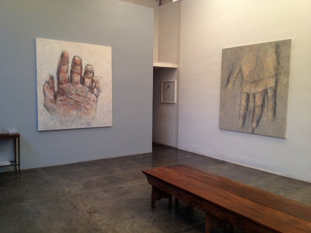 Entre Mãos: Pinturas