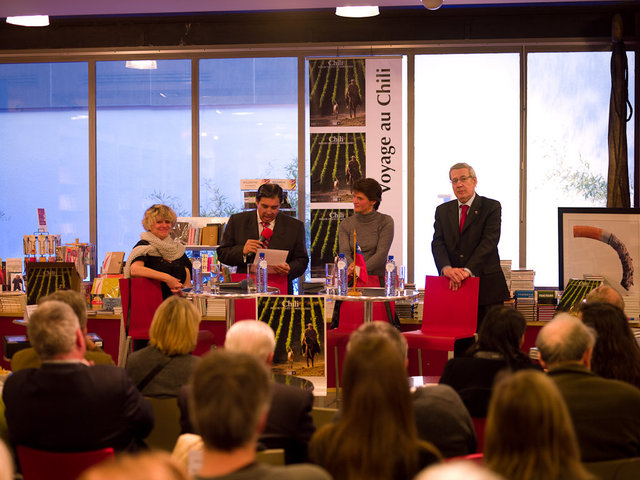 booklaunch (4 of 59).jpg