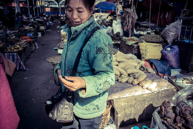 Ruili, Yunnan Traditional CTM market