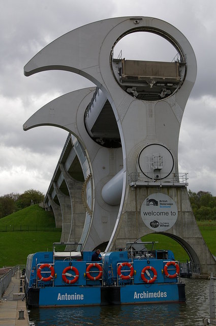 The Falkirk Wheel (29) VB.JPG