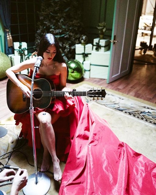 The KACEY MUSGRAVE'S CHRISTMAS SHOW