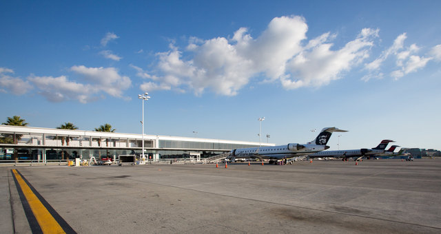 Lena_LBairportSct-059.jpg
