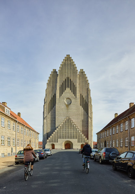 020052-001.jpg