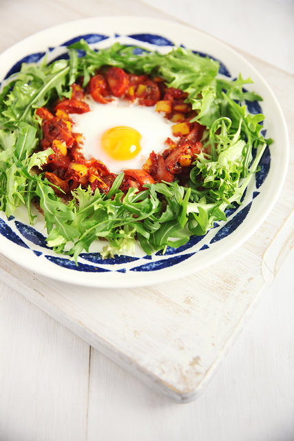 Rocket and Egg Pizza
