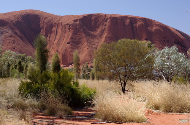 Uluru Base Walk (2) VB.JPG