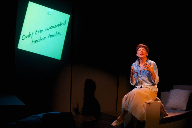 The Detective's Wife, Milwaukee Chamber Theatre, photo copyright: mkeCHAMBER