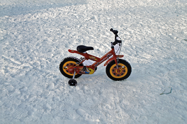 red bike in snow