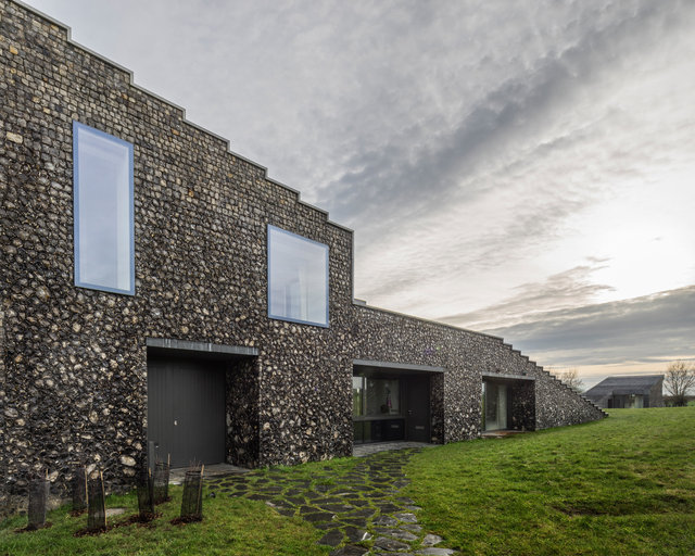 Flint House Waddesdon. Skene Catling de la Peña Architects