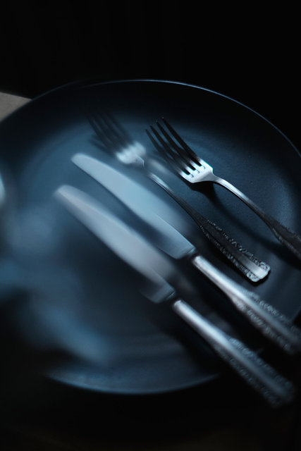 knivesforks02.jpg