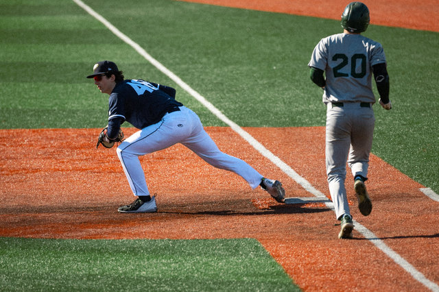 wilde-university-baseball-club-team-72.jpg
