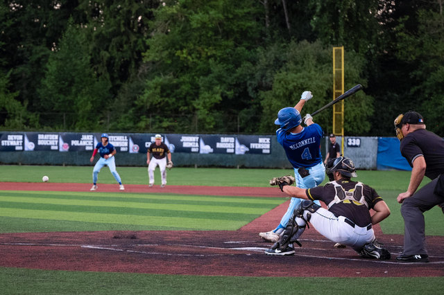wilde-jays-2025playoffs-vs-langley-735.jpg