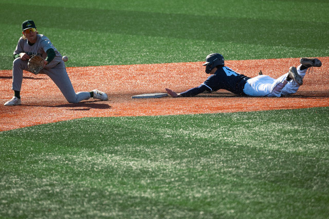 wilde-university-baseball-club-team-63.jpg