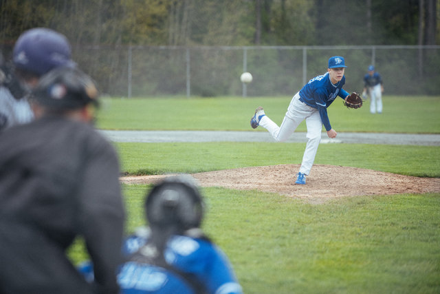 wilde-delta-vs-royals-may11-7.jpg