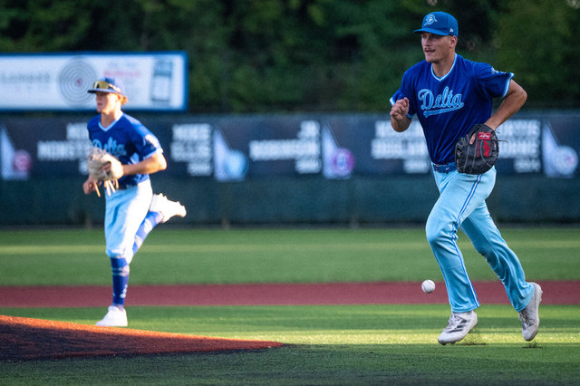 wilde-jays-2025playoffs-vs-langley-421.jpg