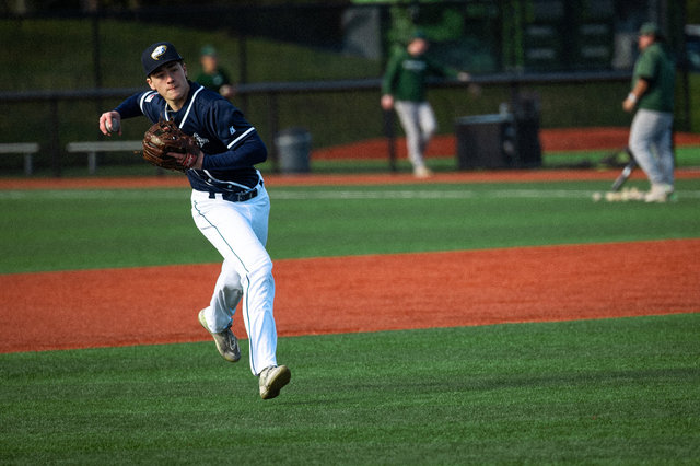 wilde-university-baseball-club-team-18.jpg