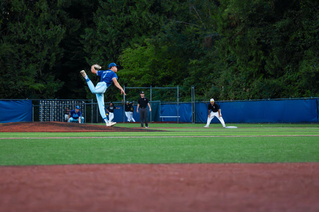 wilde-jays-2025playoffs-vs-langley-1025.jpg