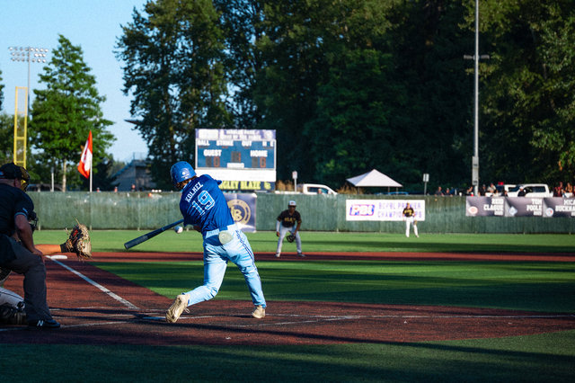wilde-jays-2025playoffs-vs-langley-86.jpg